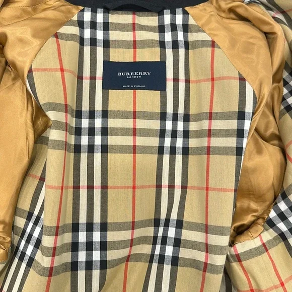 Sold 🚨Burberry Brit Swing Black Trench Raincoat - Picture 2 of 5